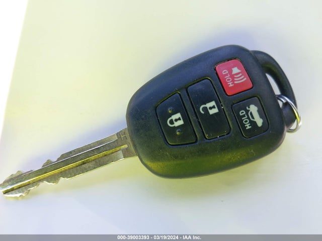 Toyota COROLLA SE 2017 5YFBURHEXHP691802 Image 11
