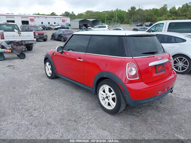2013 MINI HARDTOP WMWSU3C51DT691983 Photo 2