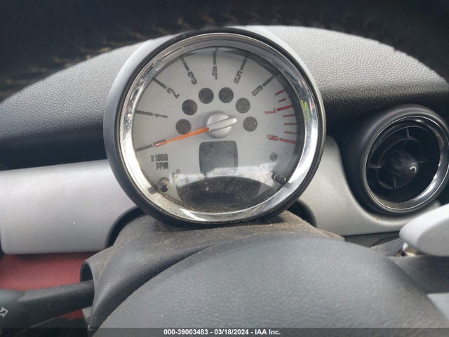 2007 MINI COOPER WMWMF33547TL77719 Photo 6