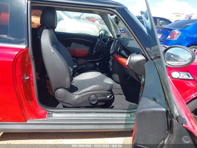 2010 MINI COOPER S WMWMF7C56ATX44375 Photo 4
