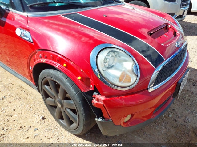 2010 MINI COOPER S WMWMF7C56ATX44375 Photo 5