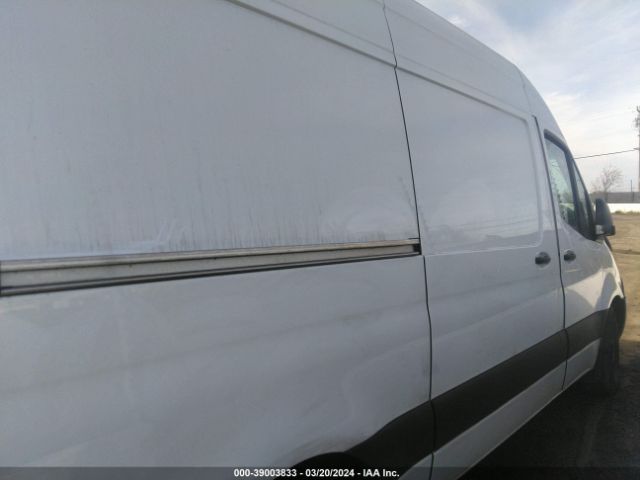 W1Y40BHY9NT109257 Mercedes-Benz Sprinter 2500 Standard Roof I4