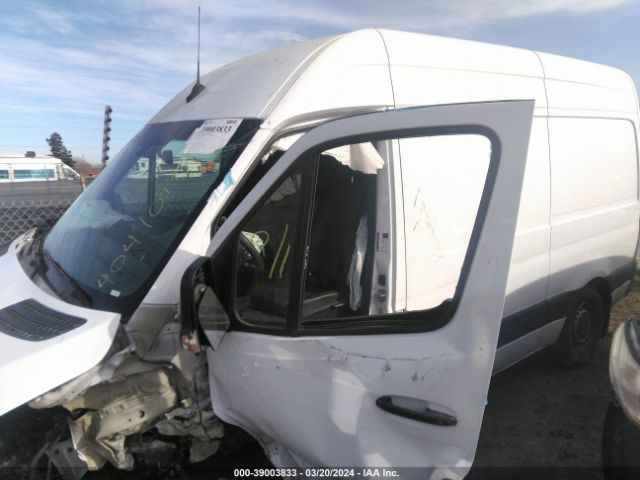 W1Y40BHY9NT109257 Mercedes-Benz Sprinter 2500 Standard Roof I4