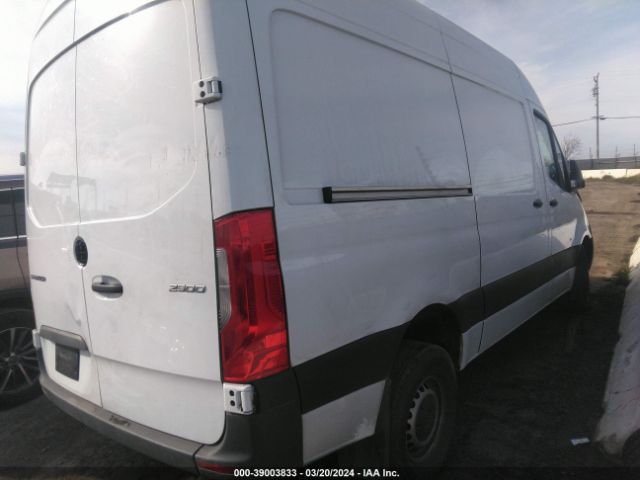 W1Y40BHY9NT109257 Mercedes-Benz Sprinter 2500 Standard Roof I4