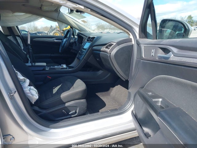 Ford FUSION SE 2019 3FA6P0T98KR269954 Image 5