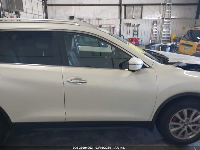 39004063 :رقم المزاد ، KNMAT2MT8JP534190 vin ، 2018 Nissan Rogue Sv مزاد بيع