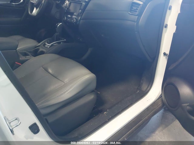 39004063 :رقم المزاد ، KNMAT2MT8JP534190 vin ، 2018 Nissan Rogue Sv مزاد بيع