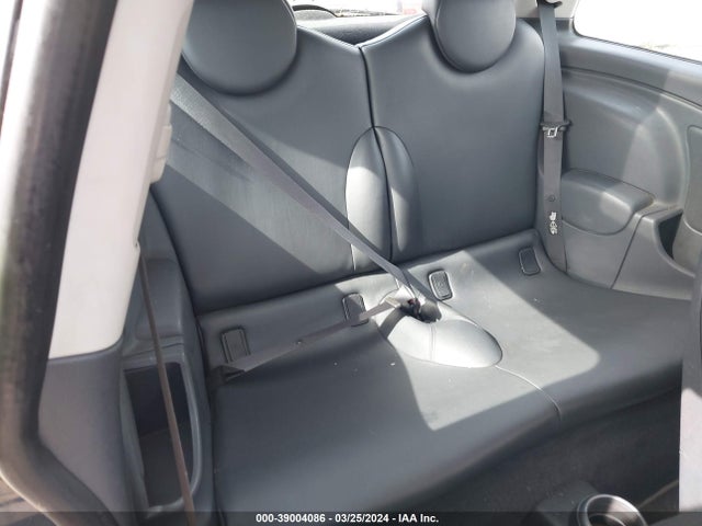 2006 MINI COOPER WMWRC33516TK71192 Photo 7