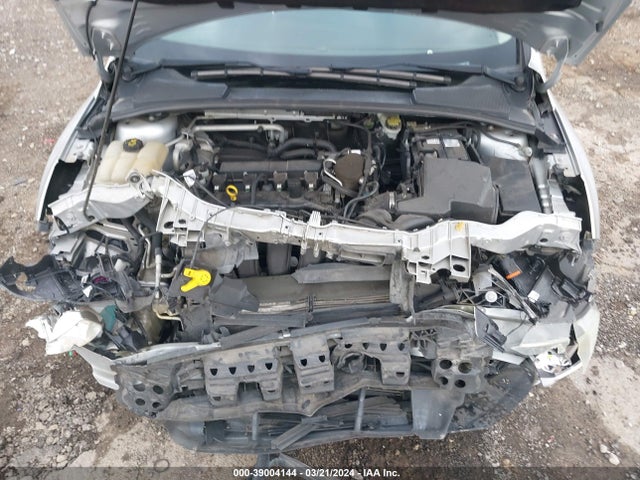 Ford FOCUS SE 2016 1FADP3K2XGL276441 Image 10