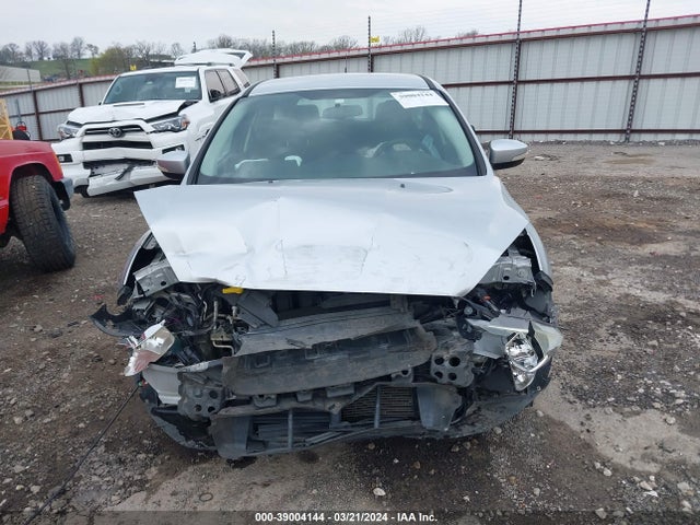 Ford FOCUS SE 2016 1FADP3K2XGL276441 Image 13