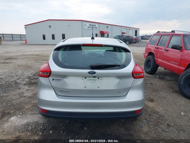 Ford FOCUS SE 2016 1FADP3K2XGL276441 Image 17