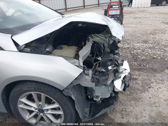Ford FOCUS SE 2016 1FADP3K2XGL276441 Image 19