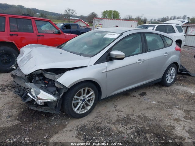 Ford FOCUS SE 2016 1FADP3K2XGL276441 Image 2