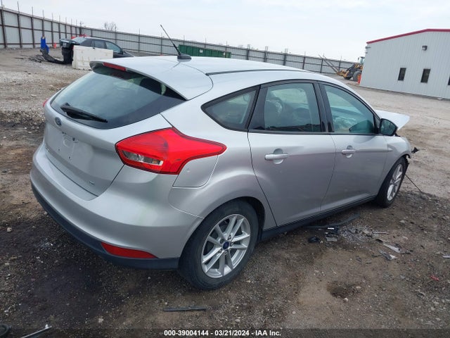 Ford FOCUS SE 2016 1FADP3K2XGL276441 Image 4
