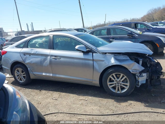 Hyundai Sonata 2017 5NPE24AF8HH457728 Image 13
