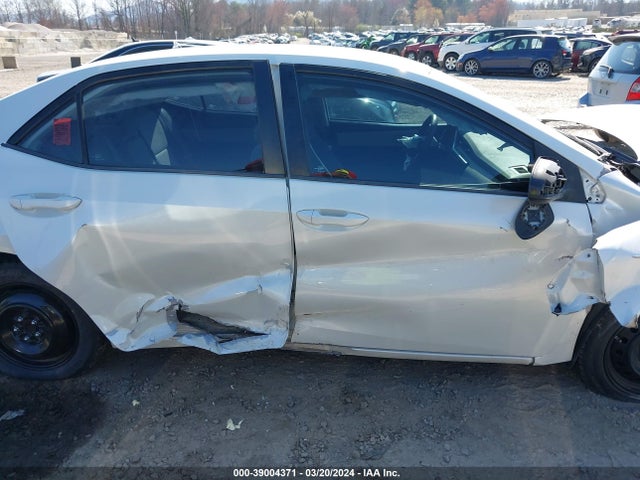 Toyota COROLLA LE 2017 5YFBURHE2HP666201 Image 14