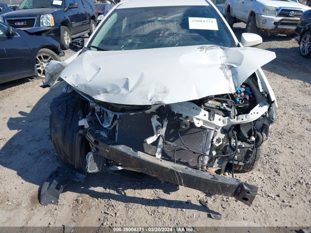 Toyota COROLLA LE 2017 5YFBURHE2HP666201 Image 6