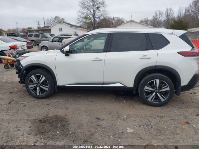 JN8AT3DC8MW107306 Nissan Rogue Platinum Fwd