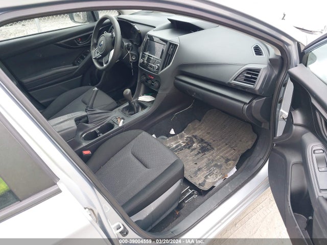 Subaru Impreza 2.0i 2018 4S3GTAA60J1720523 Image 5