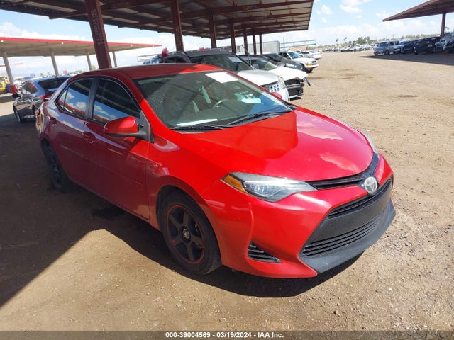 Toyota COROLLA LE 2018 2T1BURHE0JC033265 Image 1