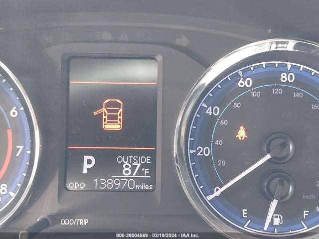 Toyota COROLLA LE 2018 2T1BURHE0JC033265 Image 15