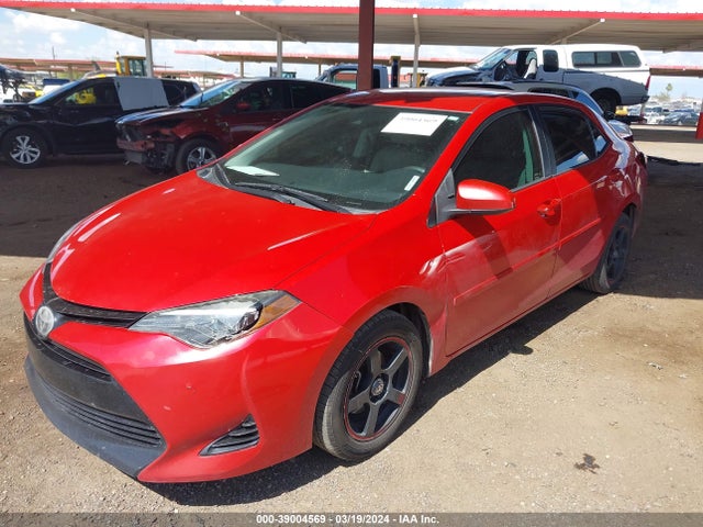 Toyota COROLLA LE 2018 2T1BURHE0JC033265 Image 2