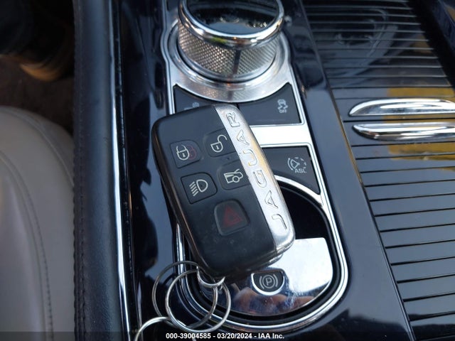 2015 JAGUAR XJ SAJWA1CZ6F8V83645 Photo 10