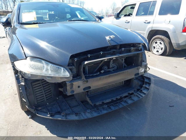 SAJWA1CZ6F8V83645 Jaguar XJ