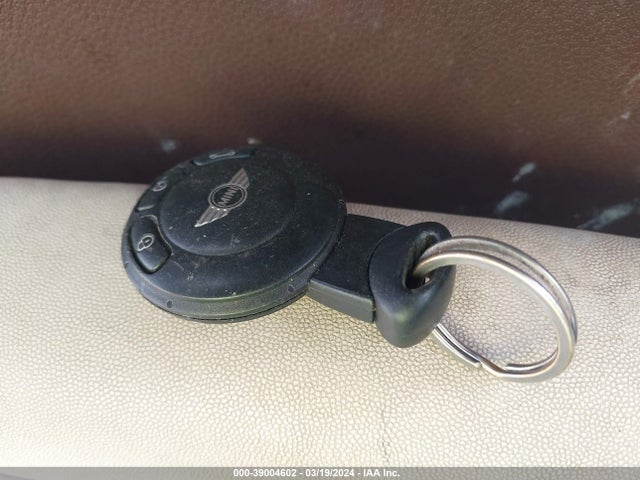 2008 MINI COOPER CLUBMAN WMWML33538TJ46966 Photo 10