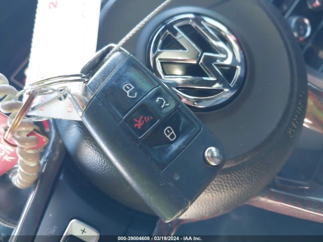 3VW4T7AUXFM003963 Volkswagen Golf Gti 2.0t Se 4-door