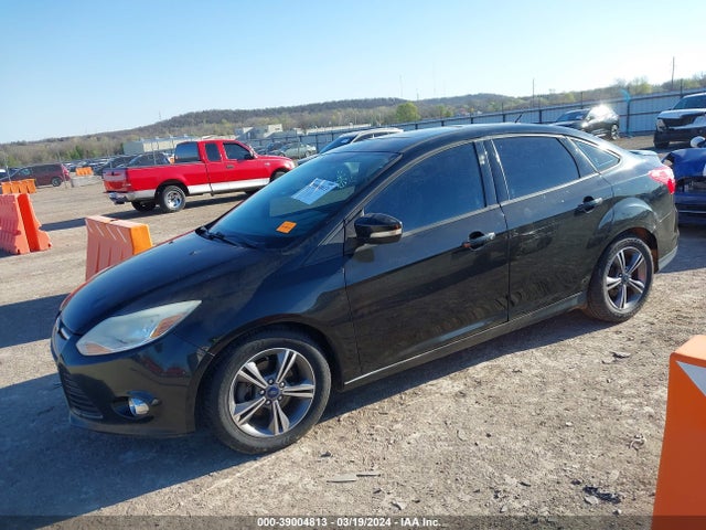 Ford FOCUS SE 2014 1FADP3F29EL329654 Image 2