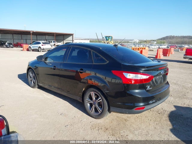 Ford FOCUS SE 2014 1FADP3F29EL329654 Image 3