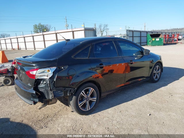 Ford FOCUS SE 2014 1FADP3F29EL329654 Image 4