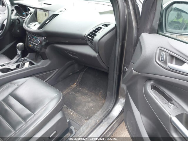 Ford Escape Titanium 2017 1FMCU9J90HUB88201 Image 5