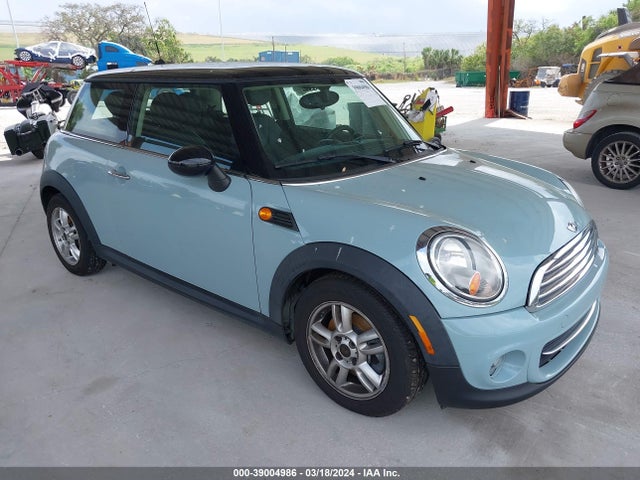 2013 MINI HARDTOP WMWSU3C55DT687273 Photo 0