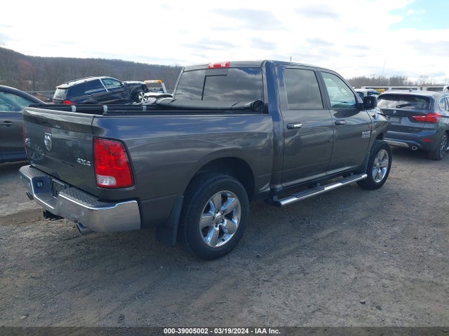 RAM 1500 Big Horn  4x4 5'7 Box 2017 3C6RR7LT7HG709583 Image 4
