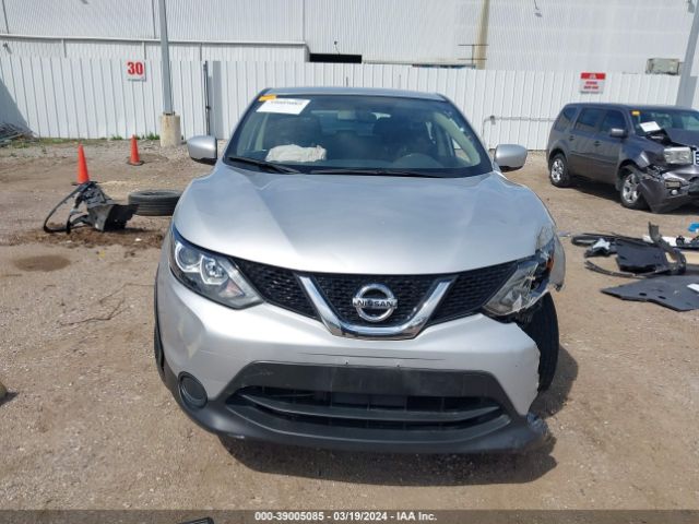 JN1BJ1CP9HW019744 Nissan Rogue Sport S
