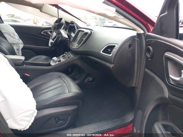 Chrysler 200 C 2015 1C3CCCCB7FN760199 Image 5