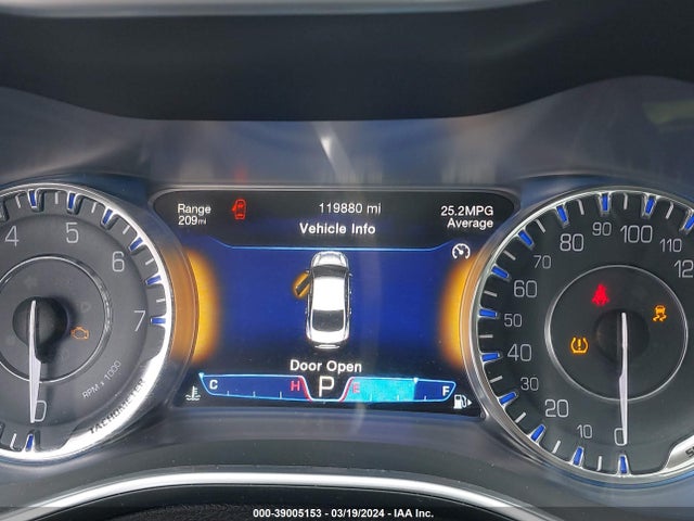 Chrysler 200 C 2015 1C3CCCCB7FN760199 Image 7