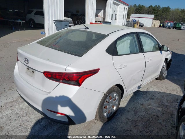 Hyundai ACCENT SE 2018 3KPC24A37JE008662 Image 4