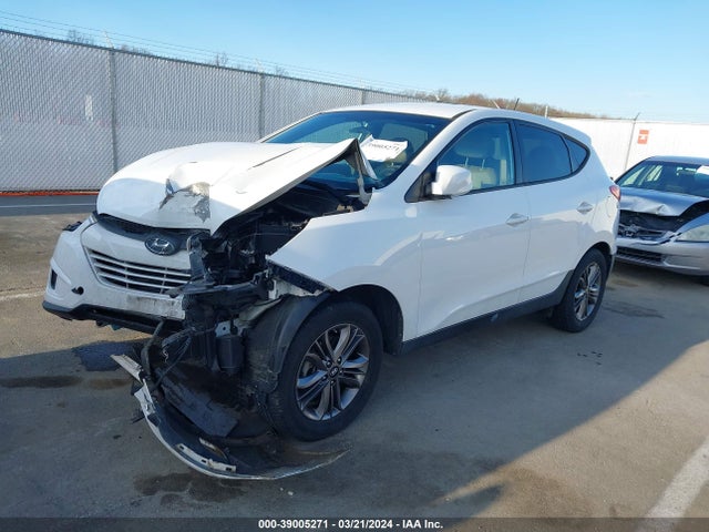 Hyundai TUCSON GLS 2015 KM8JT3AF6FU069174 Image 2