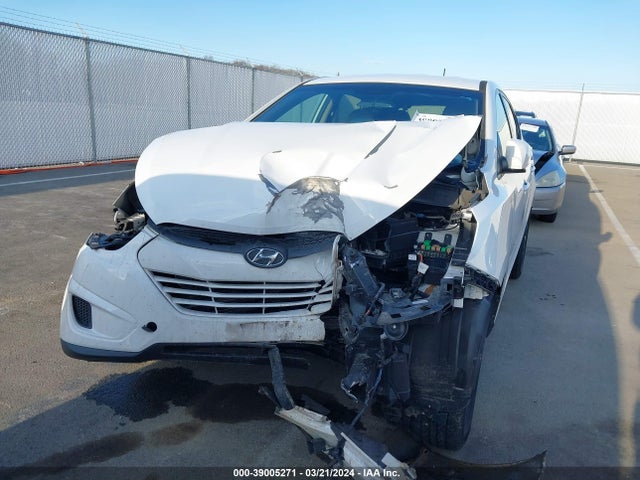 Hyundai TUCSON GLS 2015 KM8JT3AF6FU069174 Image 6