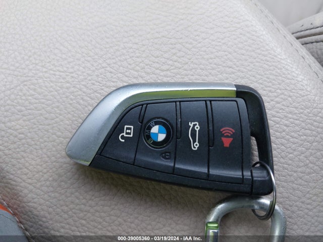 BMW X1 Xdrive28i 2016 WBXHT3C34GP880349 Image 11