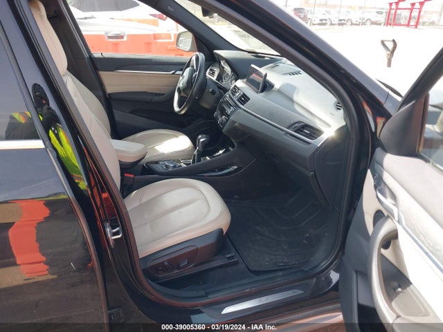 BMW X1 Xdrive28i 2016 WBXHT3C34GP880349 Image 5