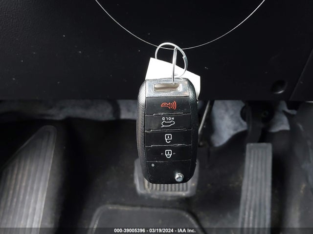 KIA Soul 2017 KNDJN2A23H7882527 Image 11