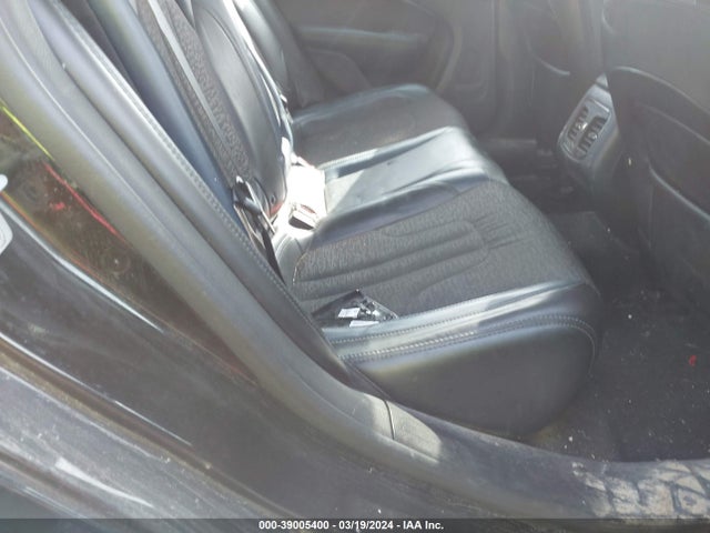 Chrysler 200 S 2015 1C3CCCDG7FN718044 Image 7