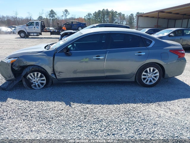 Nissan Altima 2.5 S 2018 1N4AL3APXJC118409 Image 14