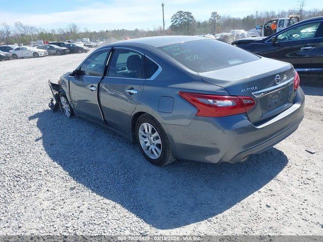 Nissan Altima 2.5 S 2018 1N4AL3APXJC118409 Image 3