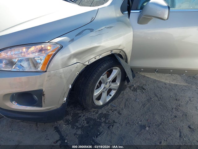 Chevrolet TRAX LTZ 2016 3GNCJRSB5GL153233 Image 6