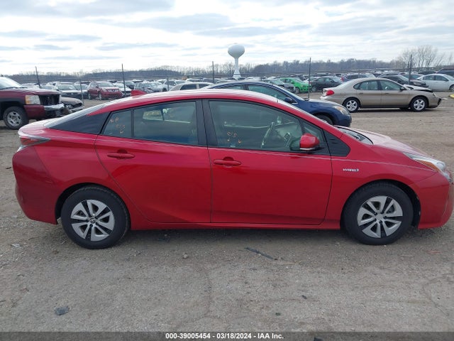 Toyota Prius Three 2016 JTDKARFU0G3522964 Image 13